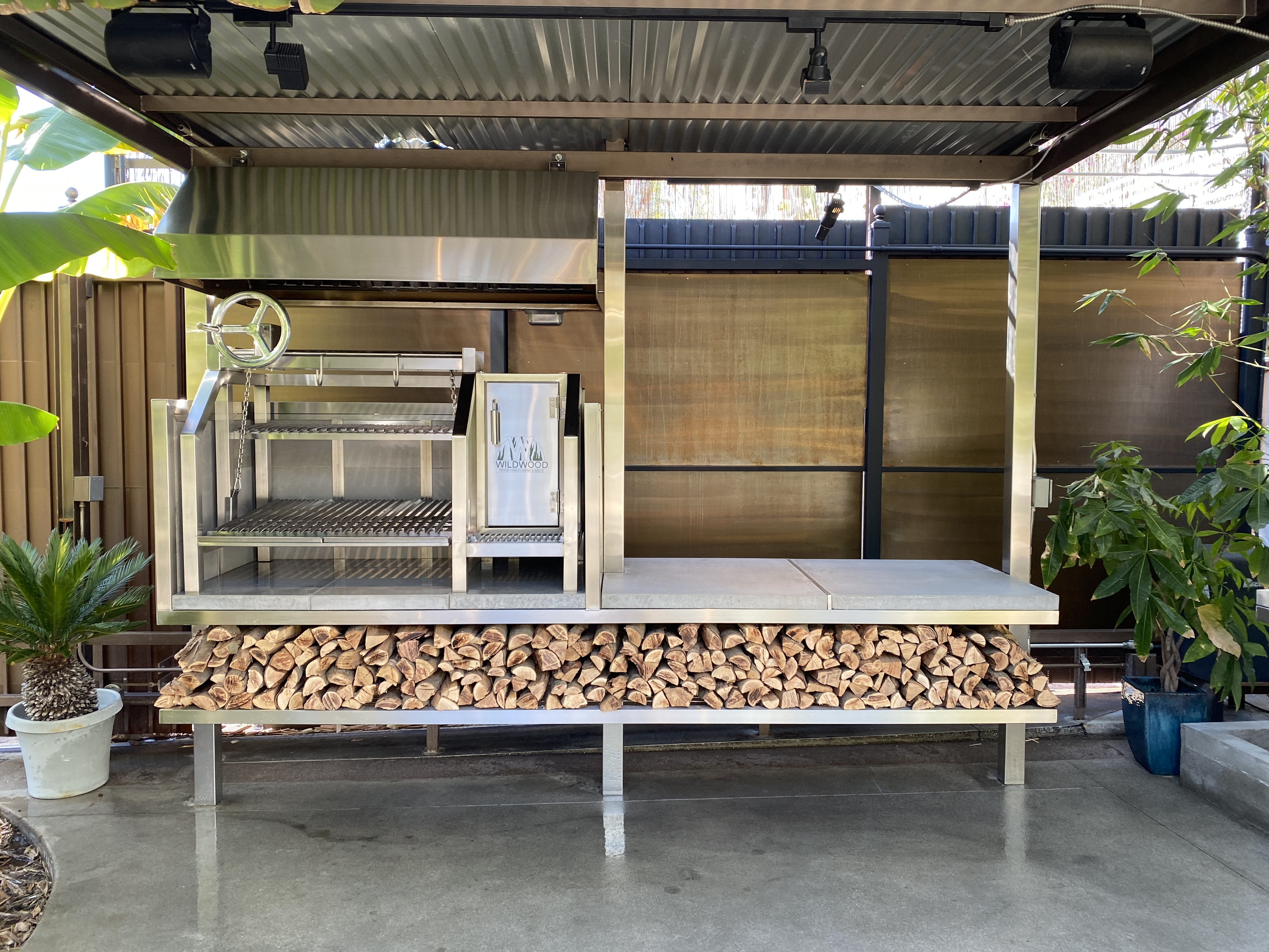 Outdoor Kitchen 2